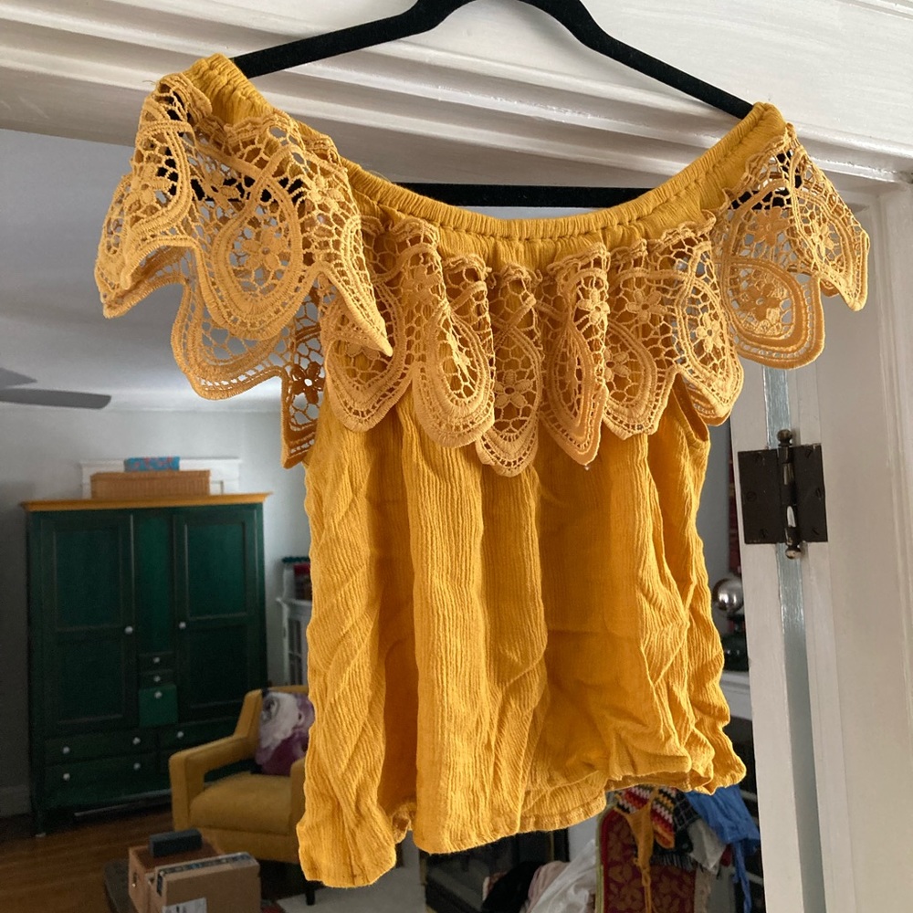Vintage off the shoulder yellow top